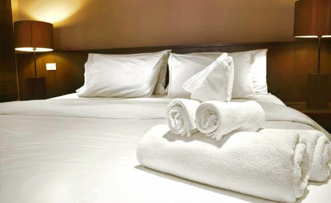 The Kingscliffe Guesthouse Manchester Bagian luar foto
